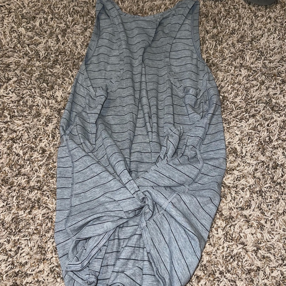It’s a tie tank lululemon